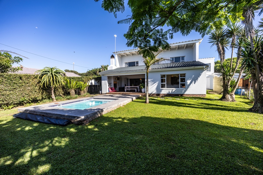 To Let 4 Bedroom Property for Rent in Kidds Beach Eastern Cape